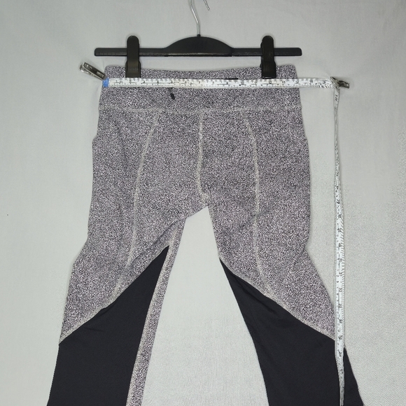 Lululemon Pace Rival Crop Back Zip Pocket White/Black Style W6ABPS size 6 - Picture 4 of 12